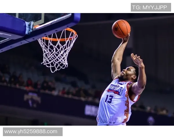 南京篮球队与上海篮球队赛后分析揭示力量对决的精彩瞬间与战术博弈